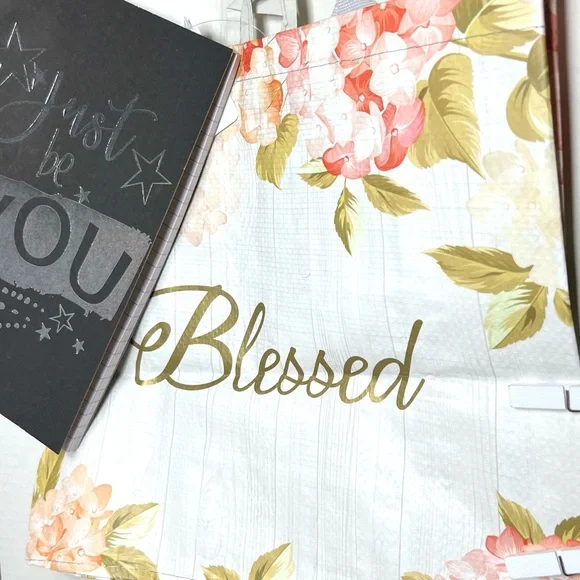 BE WELL COLLECTION GIFT SET - Picture 13 of 16